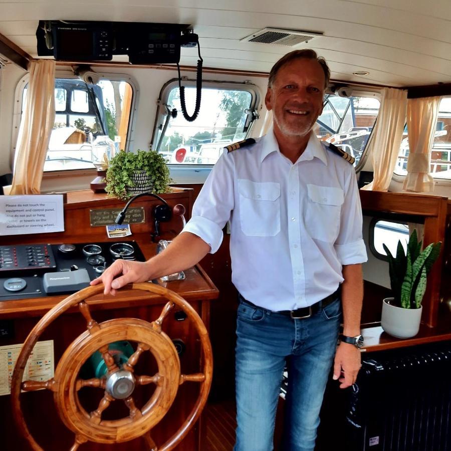 Motor Yacht Almaz Hotell Amsterdam Exteriör bild